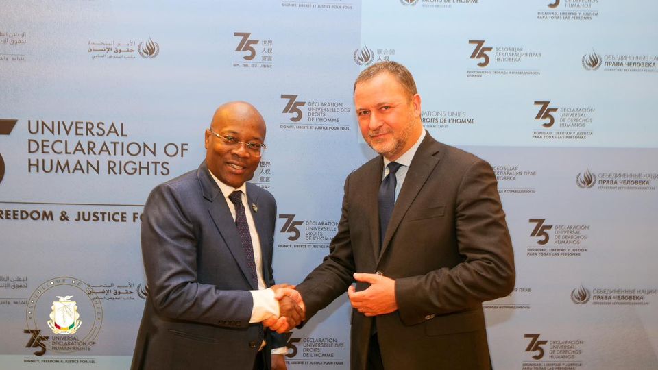 Le Responsable Afrique Centrale et de l’Ouest du Haut-commissariat aux Droits de l’Homme, M. Matthias BEHNKE a recu le Ministre du MPTEN, Porte Parole du Gouvernement en compagnie de l’ambassadeur a la mission permanente de la Guinée a Genève et de sa délégation.