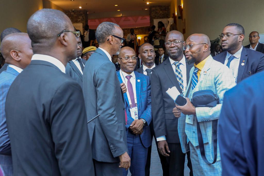 Zimbabwé : Le Ministre Ousmane Gaoual Diallo au sommet de l’Afrique sur la transformation digitale.